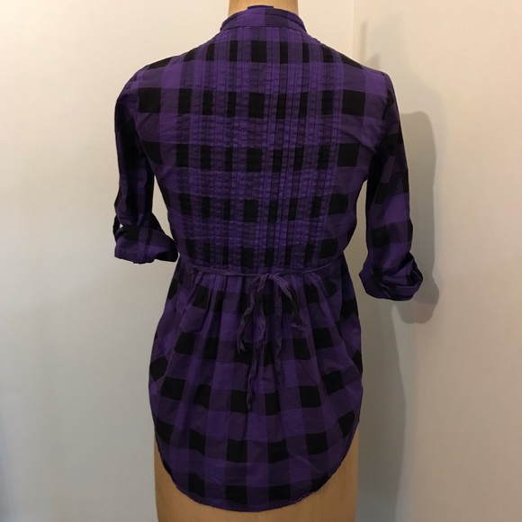 Miley Cyrus Max Azria Plaid Henley 3/4 Sleeve Top - Picture 4 of 8